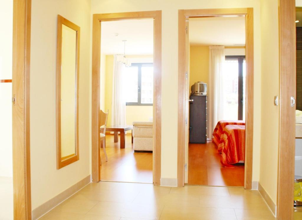 Apartahotel Ribera Арройо-де-ла-Енком'єнда Номер фото